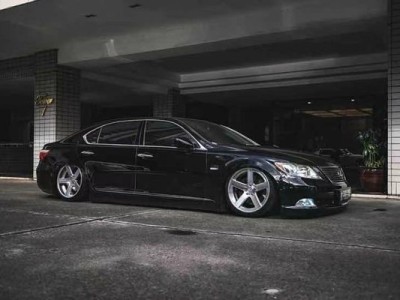 Miracle Lexus LS460 lowered extraordinary attitude