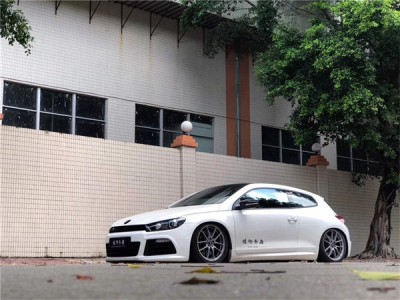Vita orange Volkswagen Scirocco lowered sporty stance