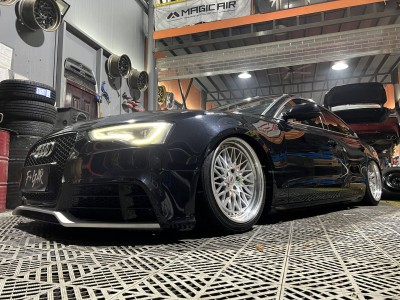 “Sleek Sophistication: The Audi A5 Lowered Customization”