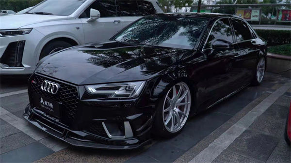 Stylish appearance Audi A4 lowered dynamic posture