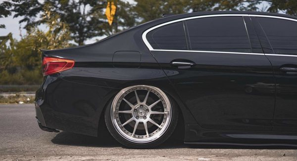 Unique design BMW 5 series lowered personality and fashion